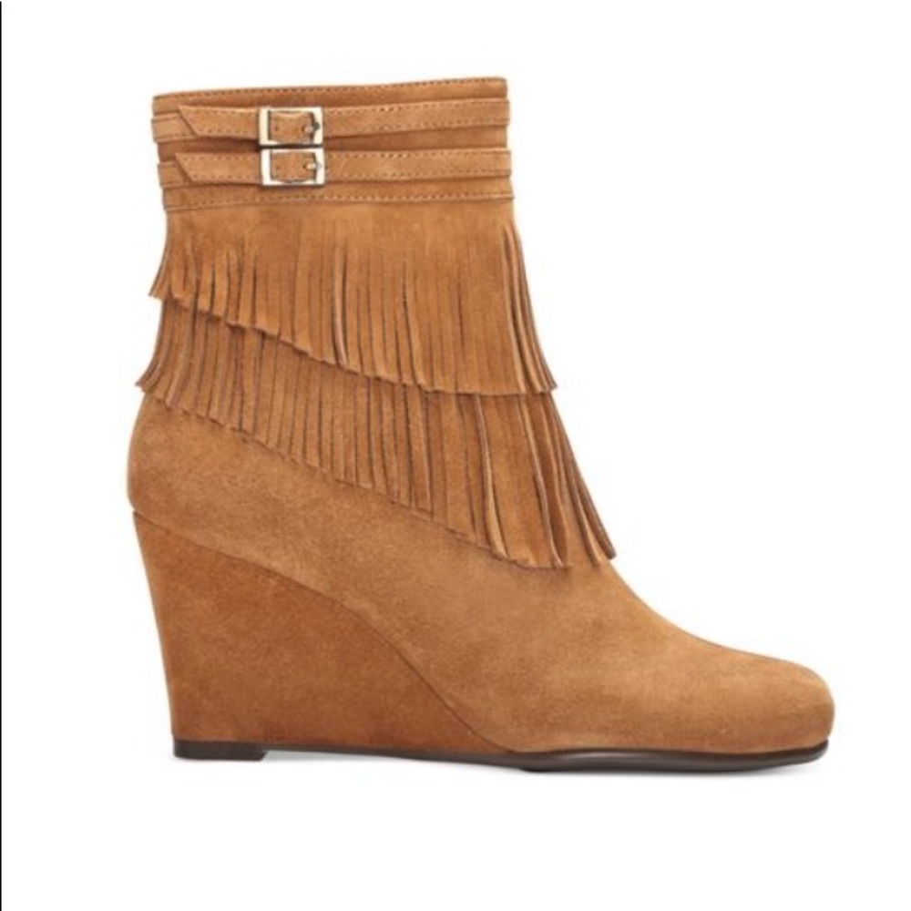 Aerosoles Plumming Bird wedge booties size 7